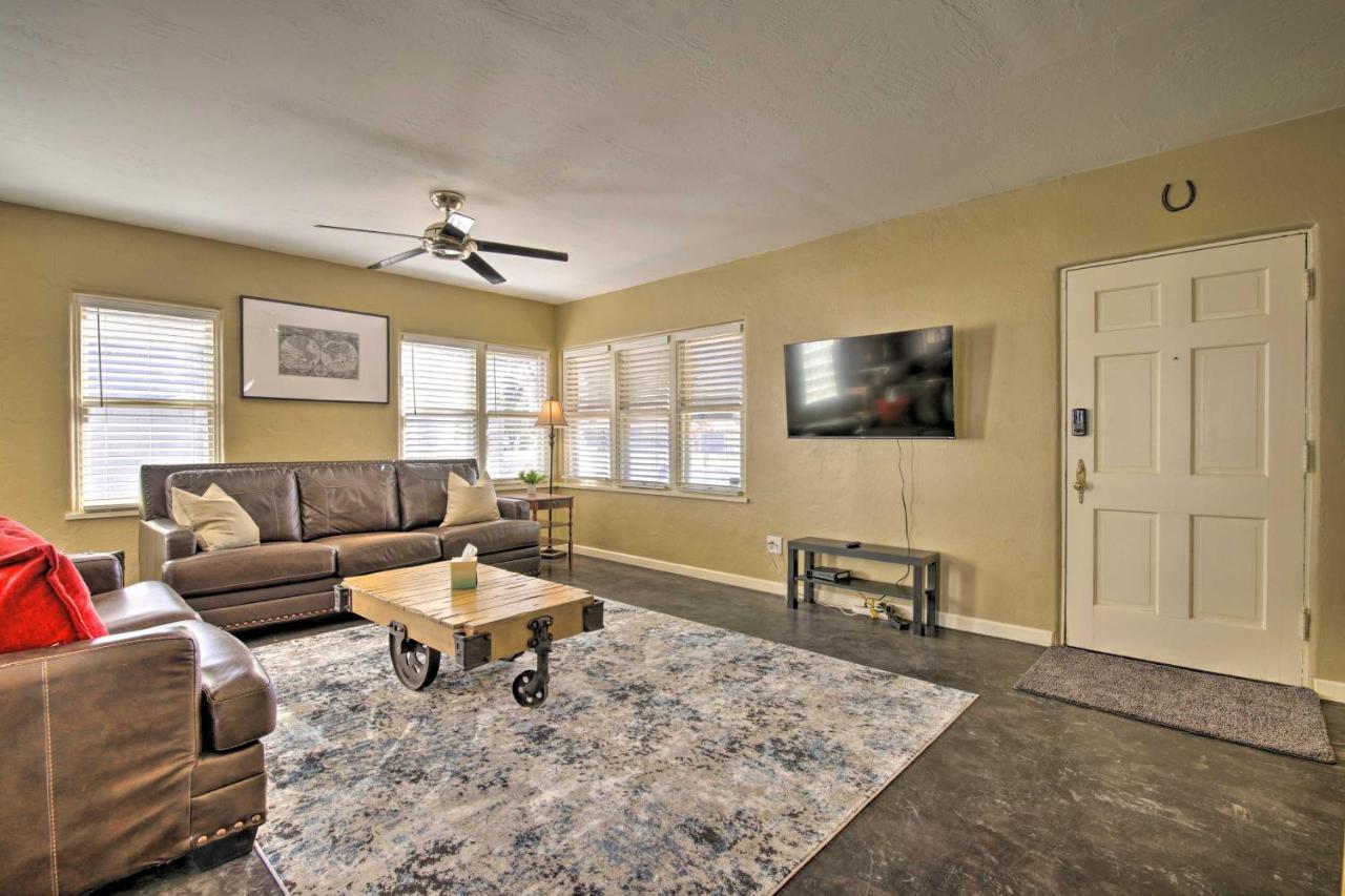 Central Phoenix Cottage With Private Yard! Esterno foto