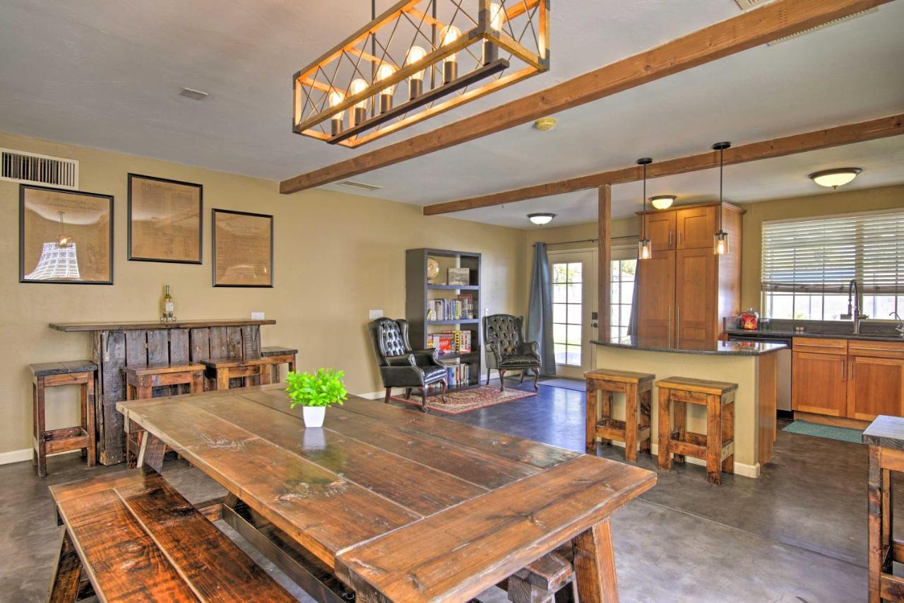 Central Phoenix Cottage With Private Yard! Esterno foto