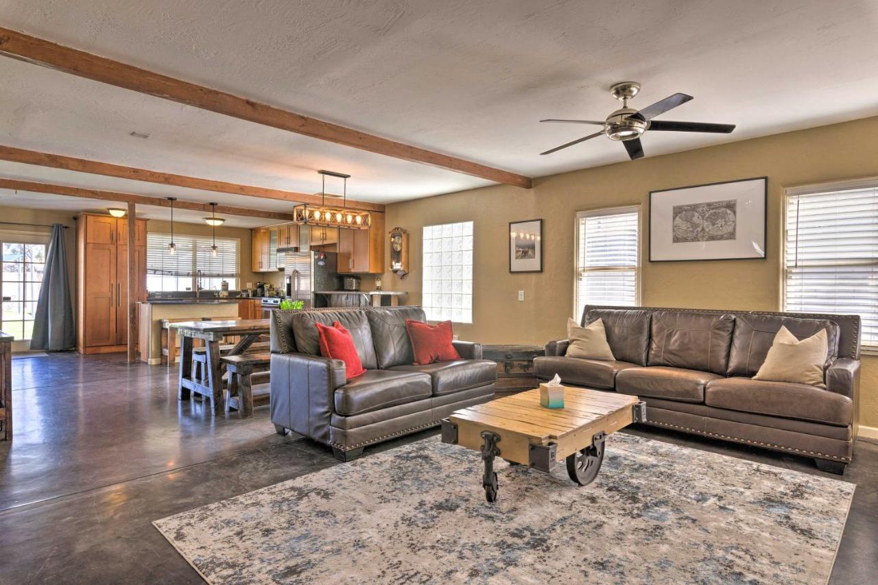 Central Phoenix Cottage With Private Yard! Esterno foto