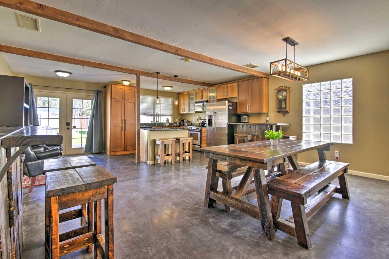 Central Phoenix Cottage With Private Yard! Esterno foto