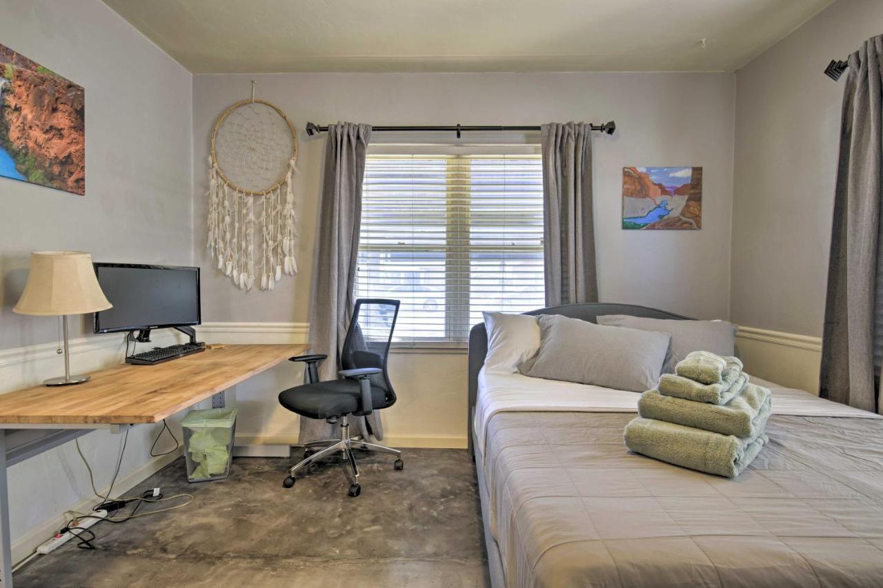 Central Phoenix Cottage With Private Yard! Esterno foto